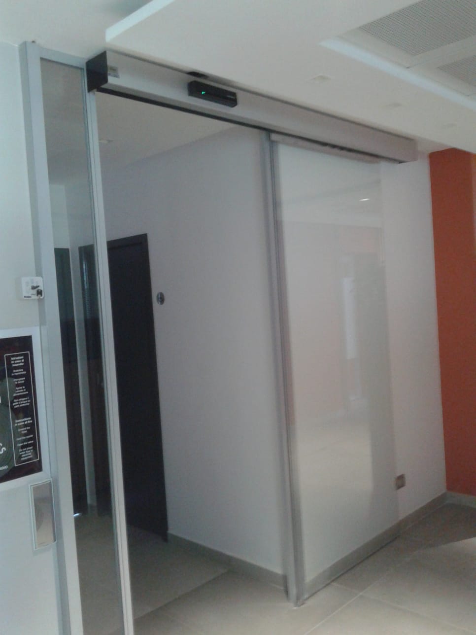 Automazione Ditec DAS107 presso la HITACHI Napoli